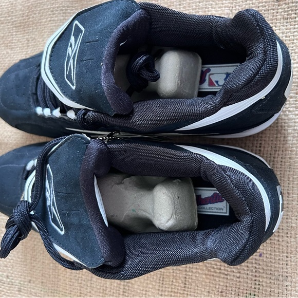 Reebok Men's Black and White Cleats - Picture 5 of 6